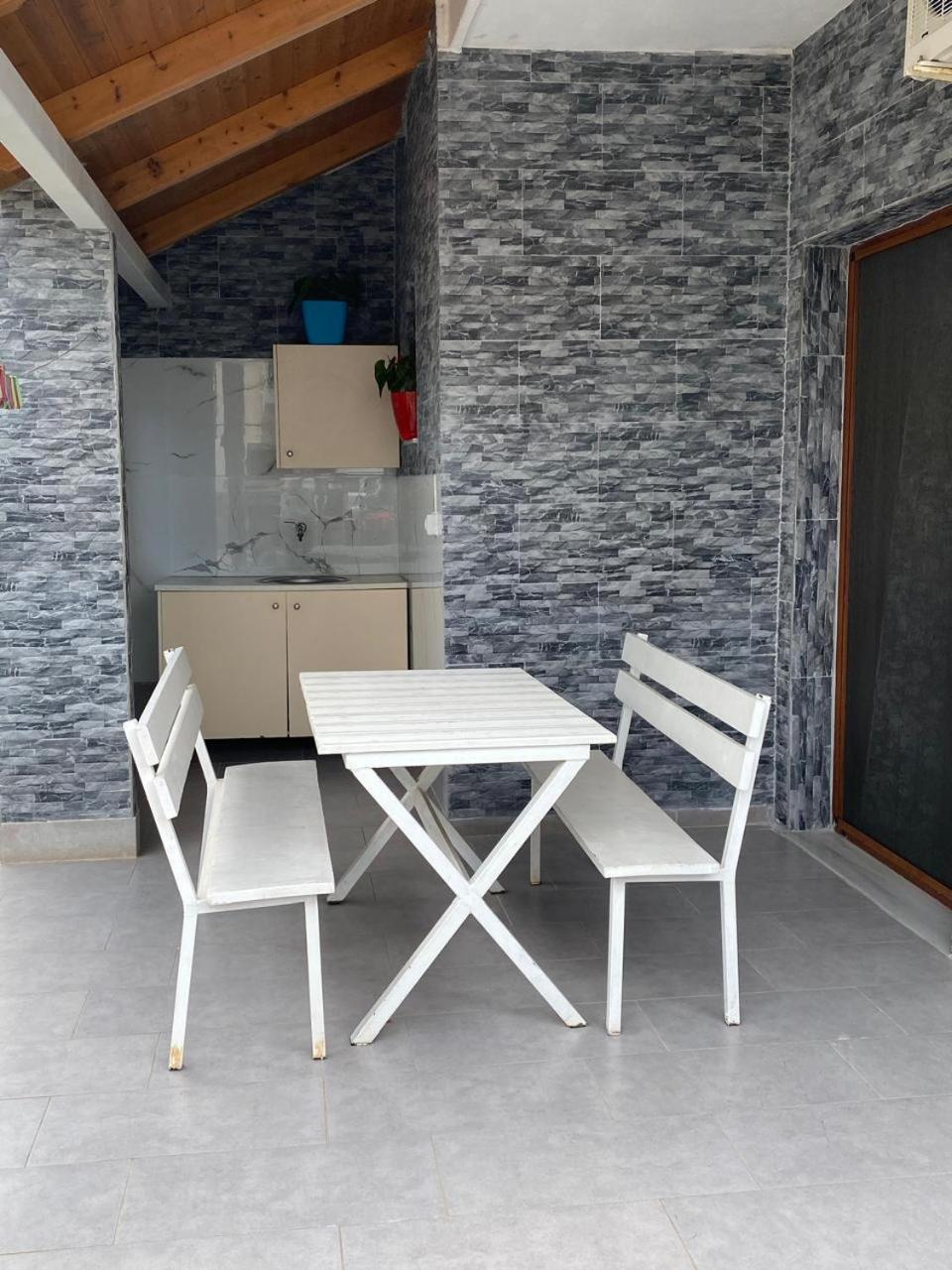 Vila Avni Likometi Ksamil Kamer foto