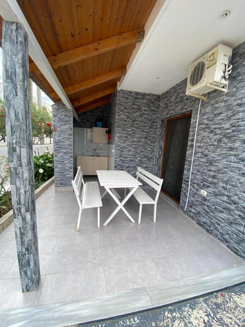 Vila Avni Likometi Ksamil Kamer foto