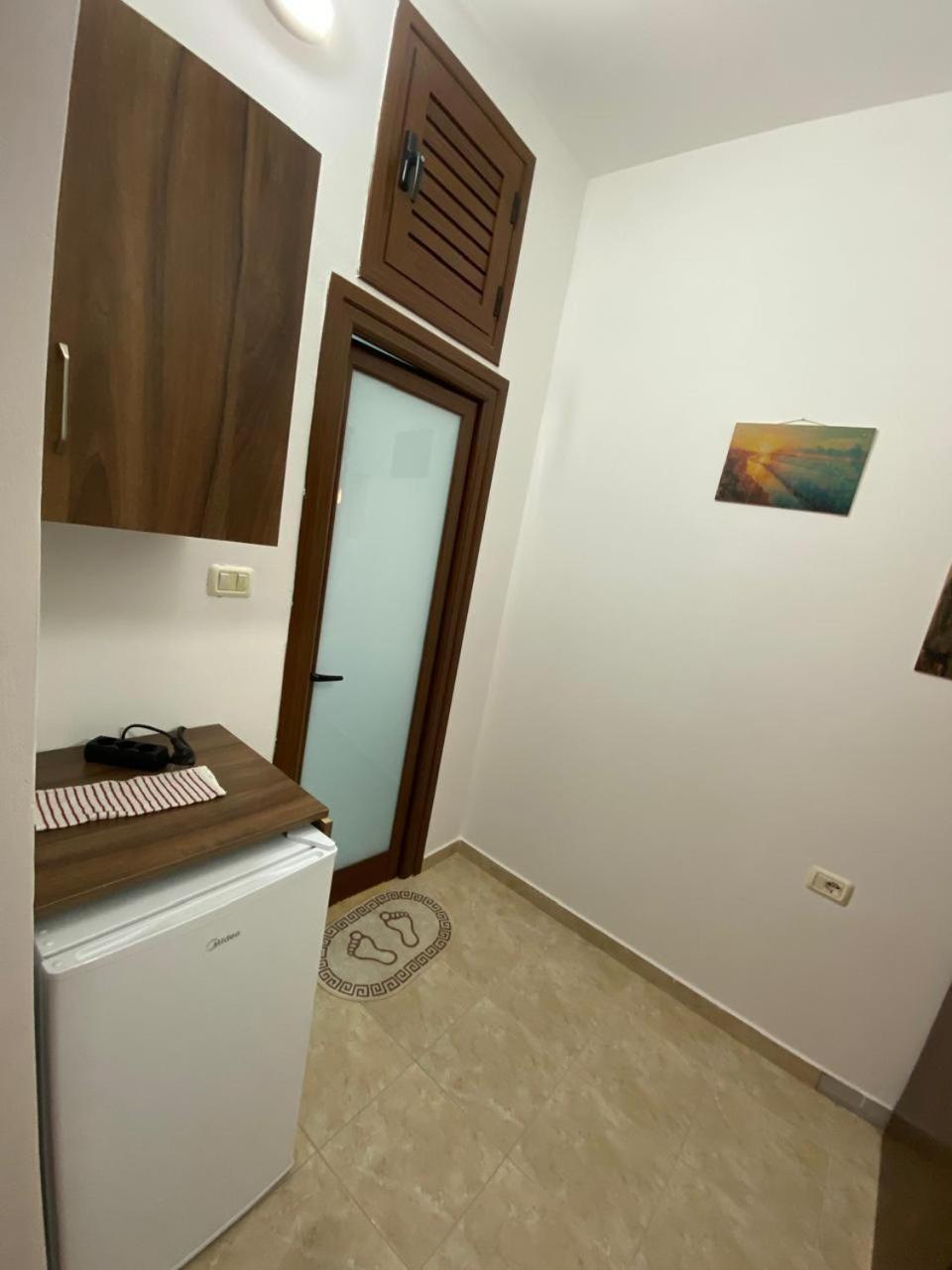 Vila Avni Likometi Ksamil Kamer foto